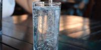Потребление воды с минералами для профилактики заболеваний: почему она способствует повышению иммунитета  