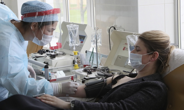 В день донора петербуржцы сдали 121 литр крови. Фото https://vk.com/spb, vk.com