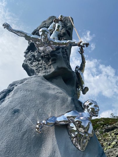 На перевале Дятлова появился памятник. Фото Предоставлено организаторами