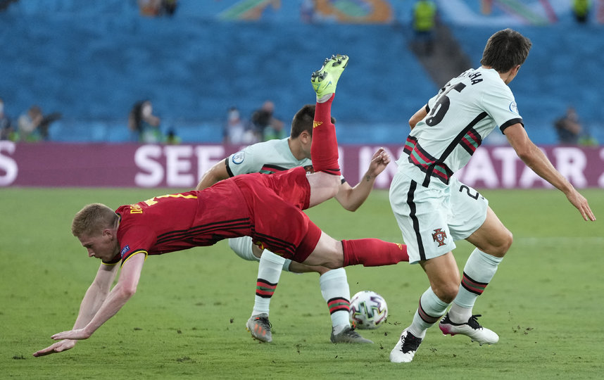 Кевин де Брюйне получил травму в матче против португальцев. Фото AFP