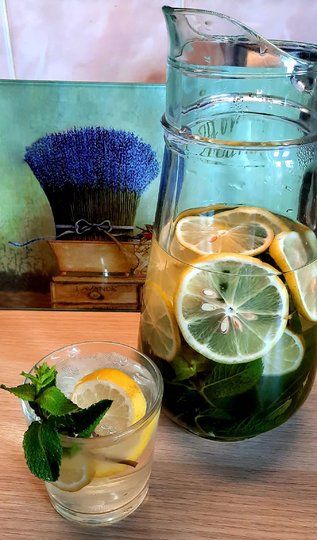 Освежающий лимонад с мятой. Фото Зина Белова