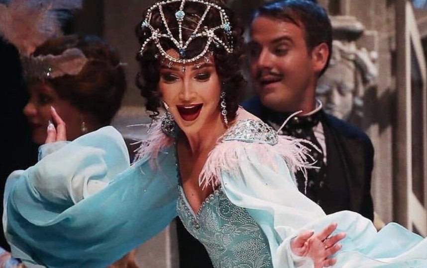 Ольга Бузова в спектакле "Чудесный грузин". Фото Instagram: @buzova86