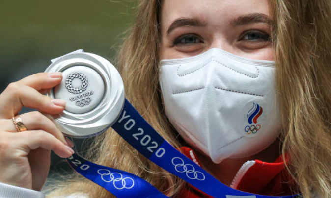 Анастасия Галашина завоевала первую медаль для российской сборной. Фото Getty