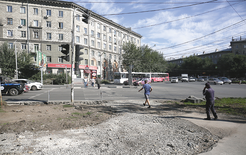 Ремонт дорог на левом берегу. Фото пресс-центр Мэрии Новосибирска
