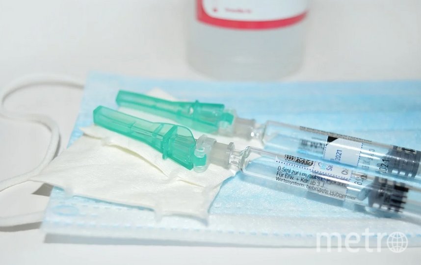 В пяти МФЦ Петербурга можно пройти вакцинацию от коронавируса 
