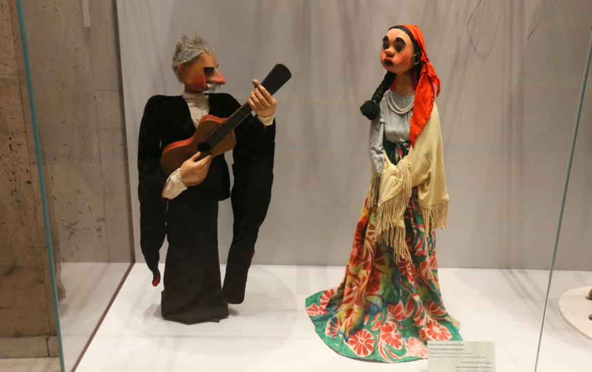 Актёры театра «Ромэн» были особенно недовольны кукольной пародией. Фото Василий Кузьмиченок., "Metro"
