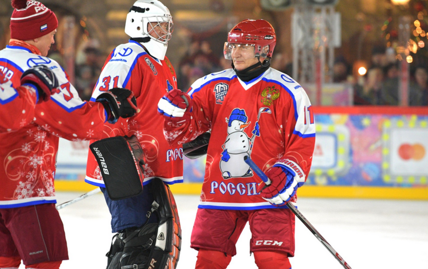 Товарищеский матч Ночной хоккейной лиги. Фото kremlin.ru