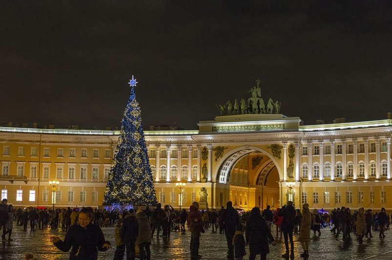 В этом году Петербург будет украшен в едином стиле. Фото Pixabay