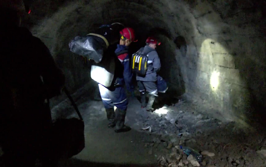 Спасатели МЧС идут в разведку. Фото пресс-служба администрации Кузбасса