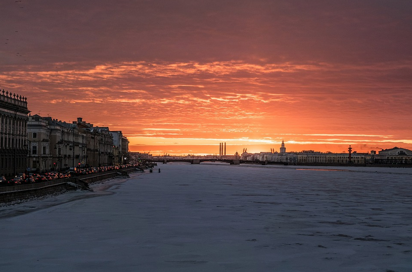 Петербург выделит рекордные 96 миллиардов рублей на помощь городским очередникам. Фото Pixabay