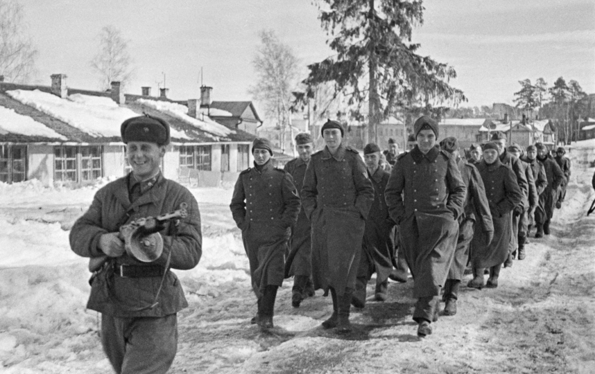 Немцы вышли на битву за Москву в дырявых штанах