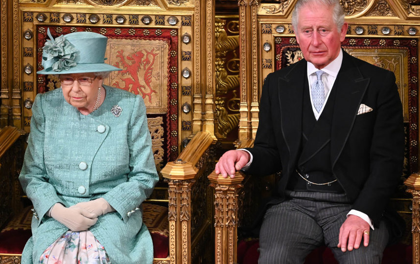 Королева Елизавета II и принц Чарльз. Фото Getty
