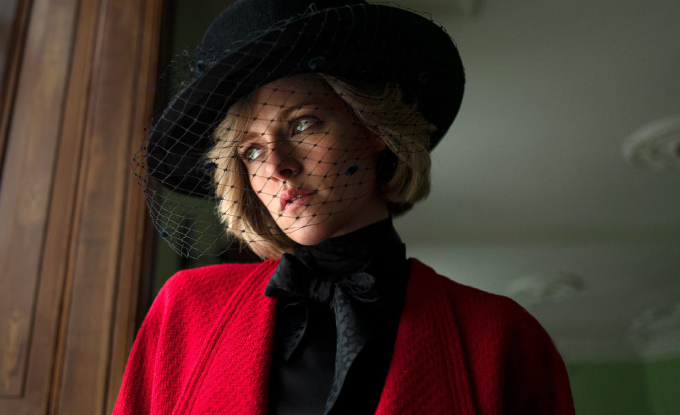 Кристен Стюарт в роли Дианы в фильме «Спенсер» | кадр из фильма. 