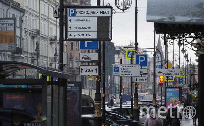 В Петербурге хотят расширить зону платной парковки. Фото Святослав Акимов, "Metro"