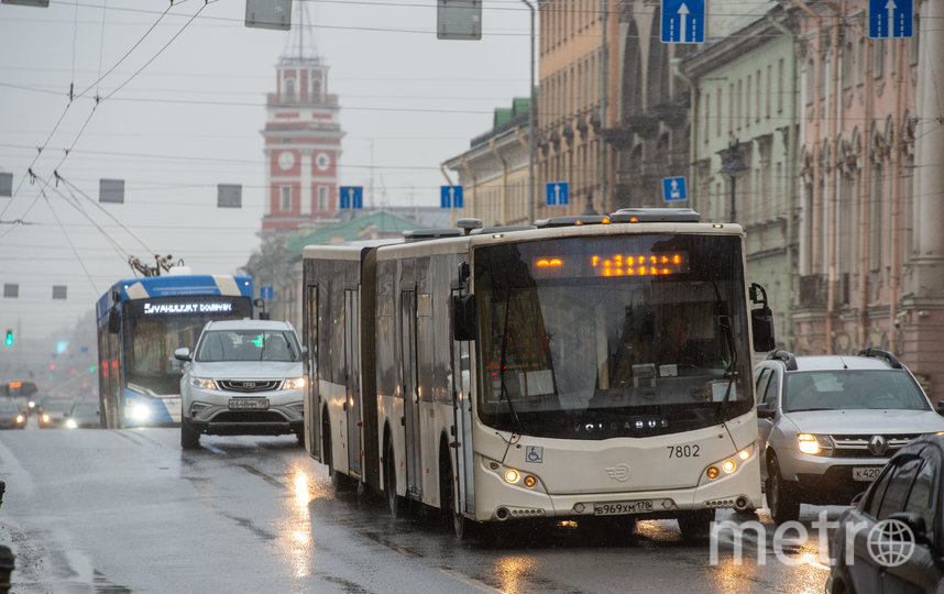 Новые автобусы, троллейбусы и трамваи позволят избежать дефицита общественного транспорта. Фото Святослав Акимов, "Metro"