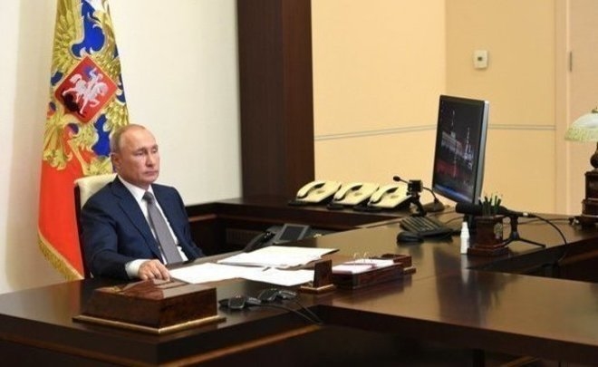 Видеоконференция по вопросам поддержки Крыма. Фото Kremlin.ru