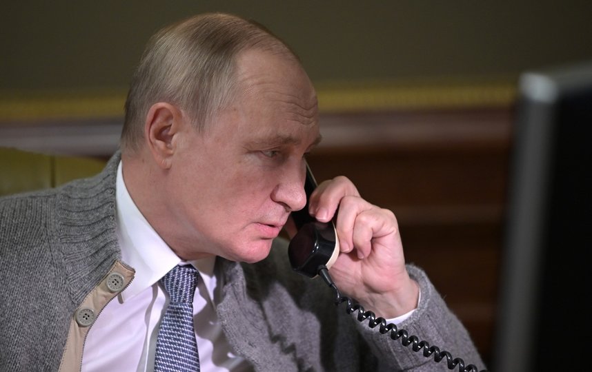 На прямой вопрос о доверии Владимиру Путину лично положительно ответил 81% респондентов (+0,4 пункта за неделю). Фото http://putin.kremlin.ru/
