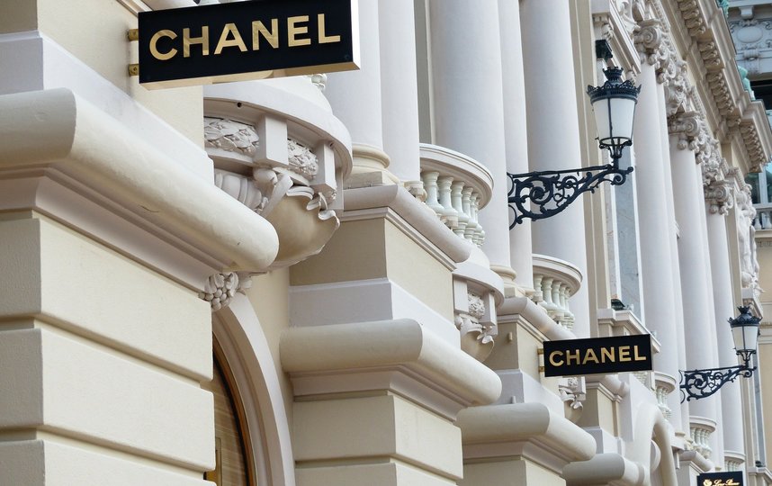 Chanel объяснила отказ продавать россиянам свои товары якобы требованиями санкционного пакета, которые она должна соблюдать. Фото https://pixabay.com/