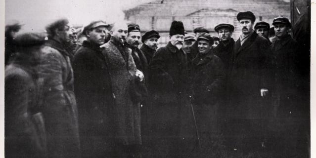 Председатель ЦИК СССР Михаил Калинин на закладке Нижне-Свирскоий ГЭС.