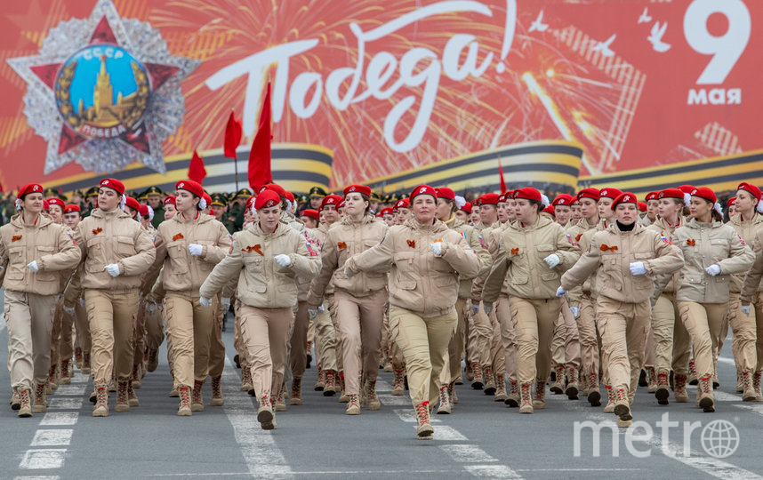 5 мая в Петербурге прошла масштабная репетиция парада Победы. Фото Игорь Акимов, "Metro"