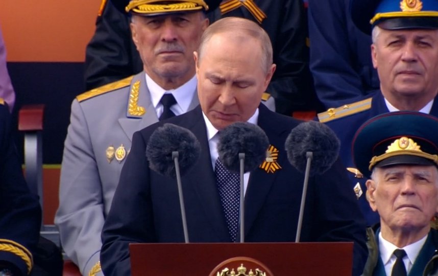Российский президент Владимир Путин поздравил россиян с Днем великой Победы. Фото скриншот с экрана