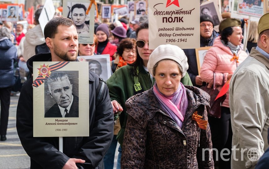 9 мая петербуржцы вышли на шествие "Бессмертного полка". Фото Алена Бобрович, "Metro"