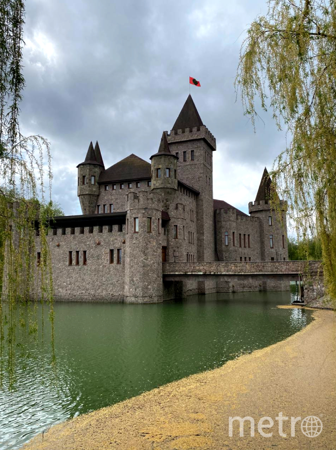 Недалеко от Нальчика стоит «Шато Эркен» – замок, выросший из озера. Фото Фото автора., "Metro"