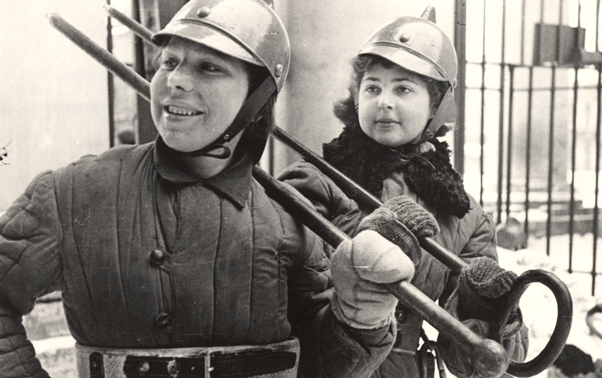 Бойцы одного из подразделений комсомольского противовоздушного полка Ленинград, март 1943 г. Фото Предоставлено организаторами
