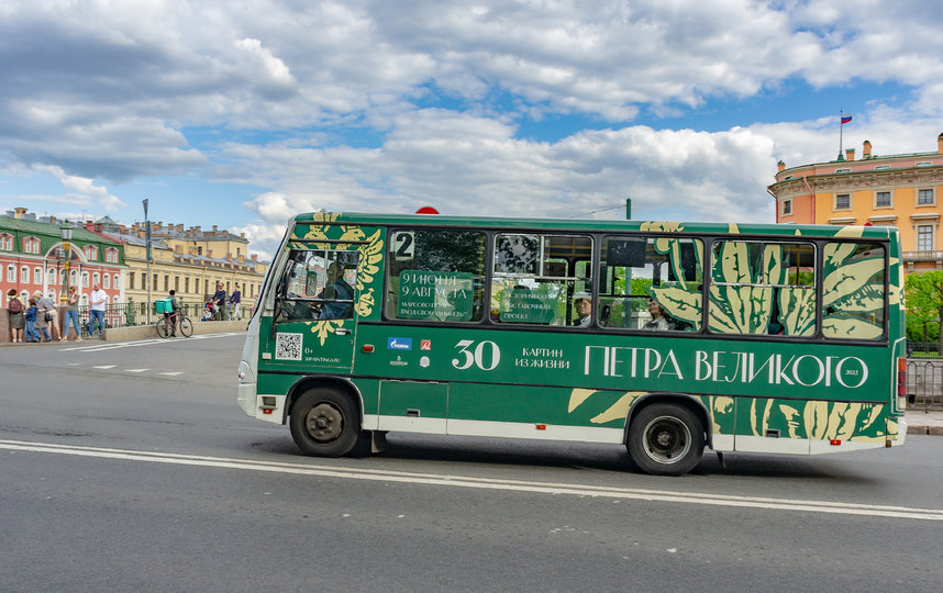 На время работы выставки городской автобус К-76 временно превратится в экскурсионный. Фото Предоставлено организаторами