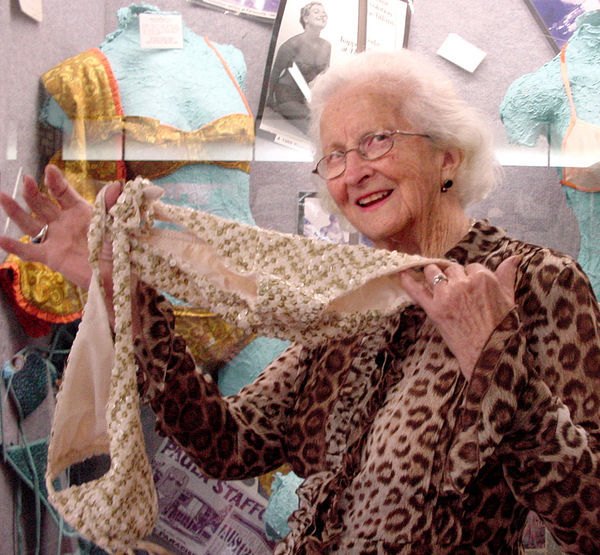 Скончалась 102-леняя изобретательница бикини Пола Стаффорд. Фото соцсети