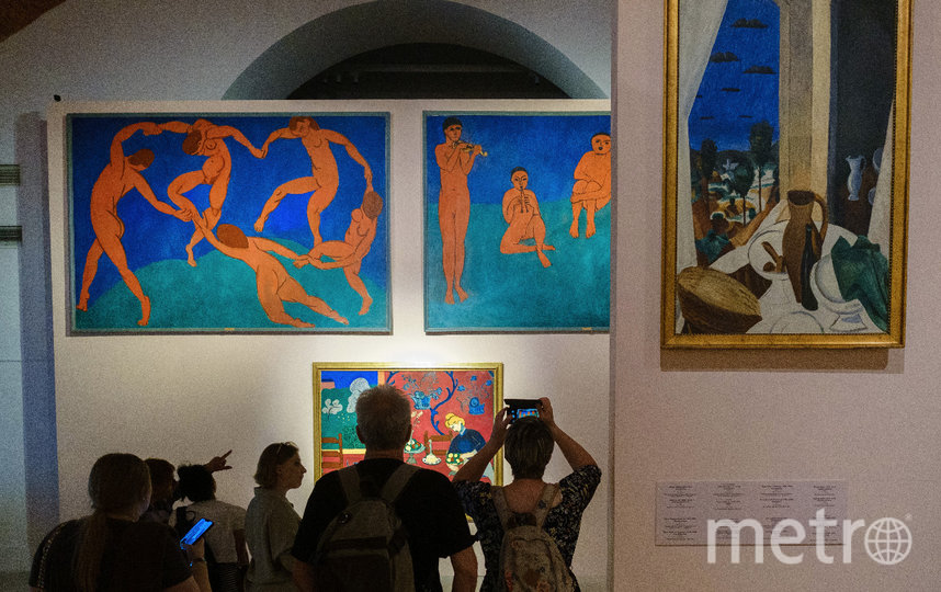 Первое, что видят зрители, которые приходят на выставку “Рождение современного искусства…”, это работы Матисса “Танец” и “Музыка”. Фото Алена Бобрович, "Metro"