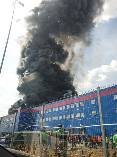 Площадь возгорания составила 35000 квадратных метров. Фото ekaterina.shutrova/VK.