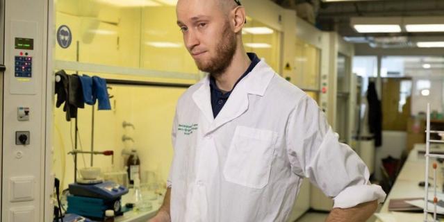 Константин Саватеев, научный сотрудник лаборатории органического синтеза УрФУ.