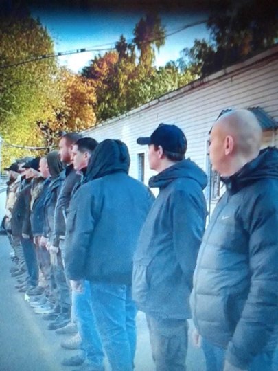 Призывники Калининского района Петербурга были направлены в центры военной подготовки. Фото снимок с экрана