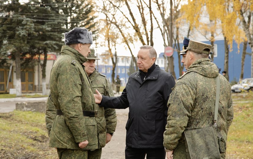 Беглов посетил воинскую часть, где проходят подготовку мобилизованные. Фото gov.spb.ru
