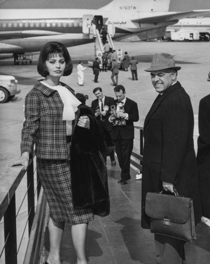 Март 1962 года. Софи Лорен и ее муж, режиссер Карло Понти. Фото Getty