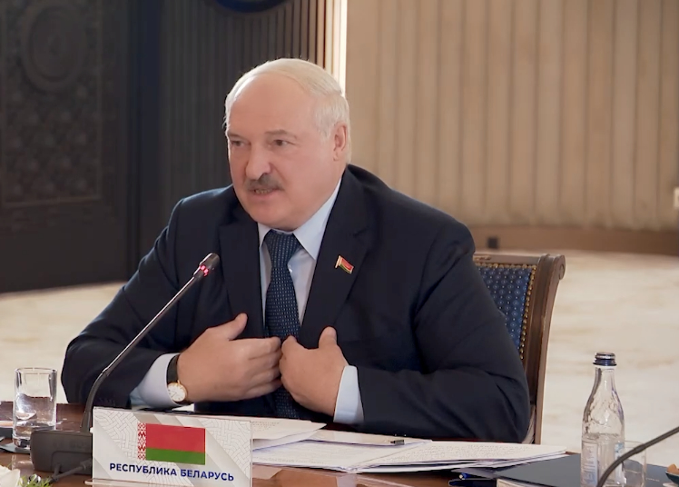 Лукашенко призвал Киев к мирным переговорам во избежание полного уничтожения Украины. Фото t.me/pul_1