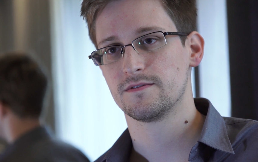 Эдвард Сноуден получил российский паспорт. Фото Getty