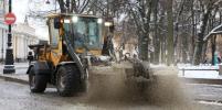 В Петербурге 863 единицы дорожной техники вышли на уборку снега