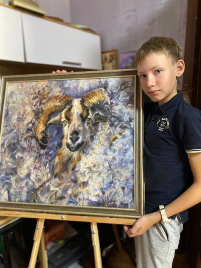 13-летний Павел Абрамов является членом Союза художников-анималистов. В основном юный художник пишет акрилом. Фото предоставлены семьей Абрамовых.