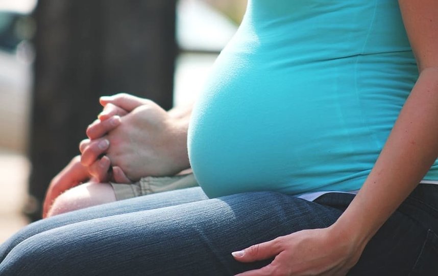 Выплаты единого пособия беременным женщинам и детям начнутся в Петербурге с 1 января. Фото piqsels