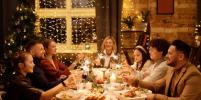Садимся за стол: главные правила новогодней ночи без последствий для организма