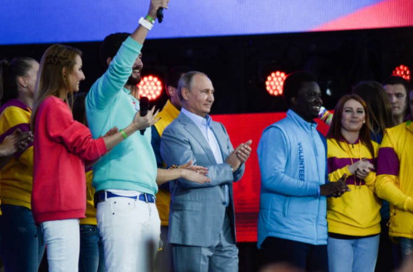 Владимир Путин на Всемирном фестивале студентов и молодежи в Сочи в 2017 году. Фото Getty
