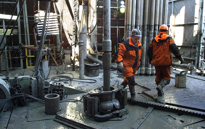 Евросоюз обсуждает введение ценовых порогов на российские нефтепродукты. Фото Getty
