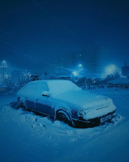 Машины тоже могут замёрзнуть. Фото Майк Михайлюк