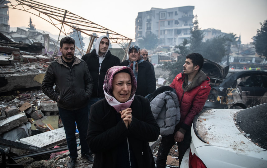 Число погибших при землетрясении в Турции возросло до 7108 человек. Фото Getty
