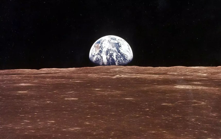 Вид с Луны на Землю. Архивное фото NASA / Getty Images. 