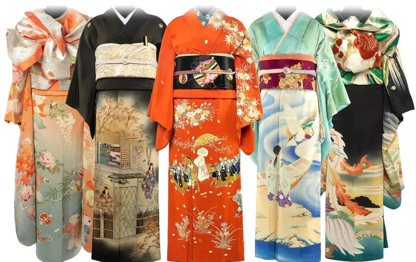 Особенность коллекции Натальи Бакиной в том, что в ней собраны кимоно, рассказывающие истории. Фото Предоставлено пресс-службой Первой галереи восточной живописи