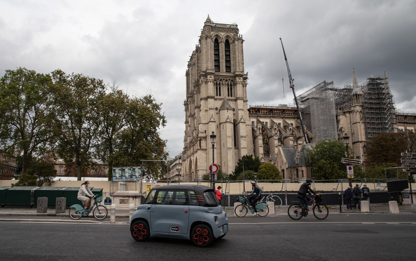 Собор Парижской Богоматери снова примет посетителей в конце 2024 года. Фото Getty