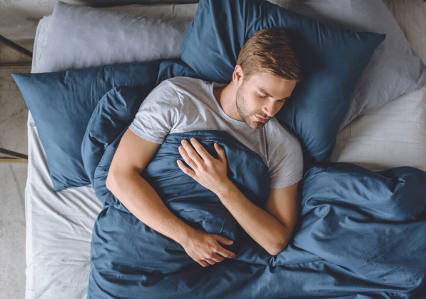 Сколько надо спать и как бороться с бессонницей: объясняет невролог. Фото Депозитфото